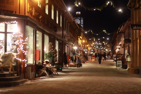 Røros christmas market Trøndelag shopping street Norway