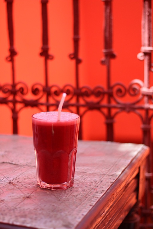 Earth Cafe Marrakech Morocco smoothie